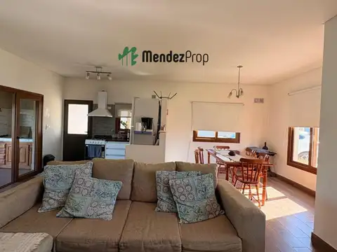 Casa 4 ambientes con 3 baños