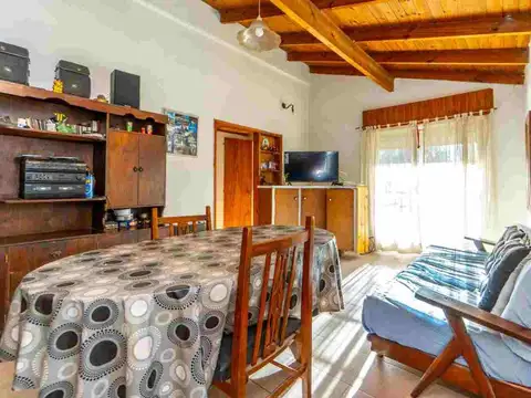 VENTA CASA QUINTA CON PILETA