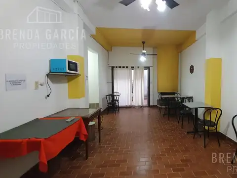 Casa en Venta   Hotel   2 Locales Excelente Ubicación - Colon