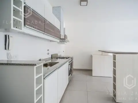 Venta monoambiente con balcón corrido Boedo