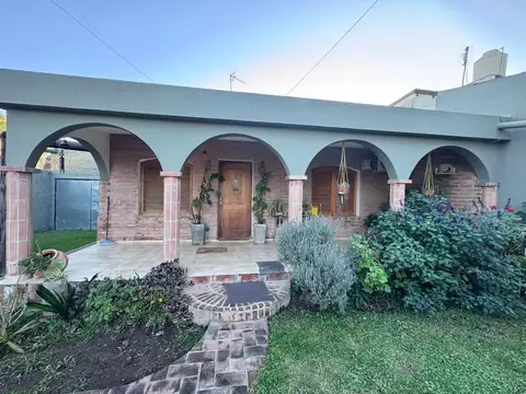 CASA VENTA 2 DORMITORIOS Bº VILLA QUISQUIZACATE