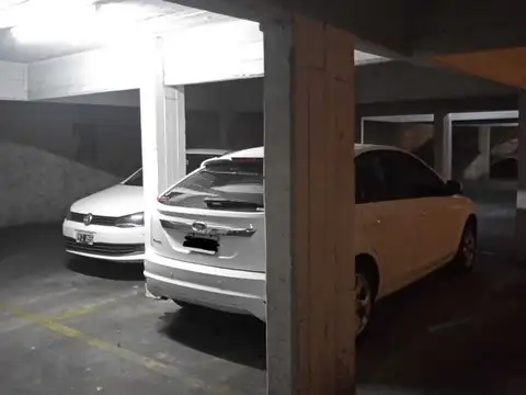 Cochera en Venta Cubierta