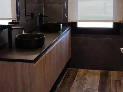 Casa en Venta en Comarcas de Luján, USD 360.000