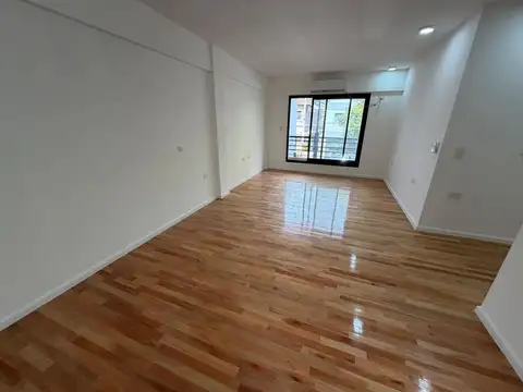 Departamento en Alquiler en Bernal, $ 1.300.000