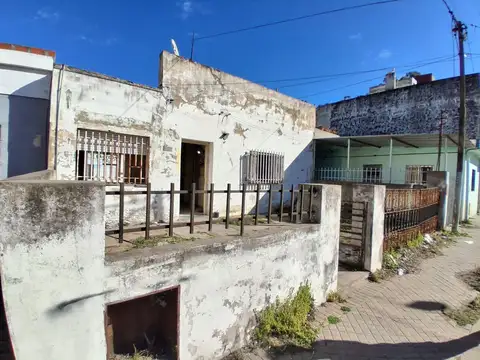 VENTA CASA A RECICLAR V. GOBERNADOR GALVEZ