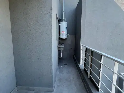 Depto Tipo Casa en Alquiler de 1 dormitorio