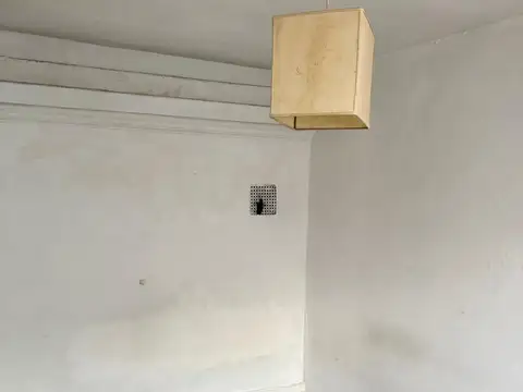 Departamento de dos ambientes por escalera - Balvanera