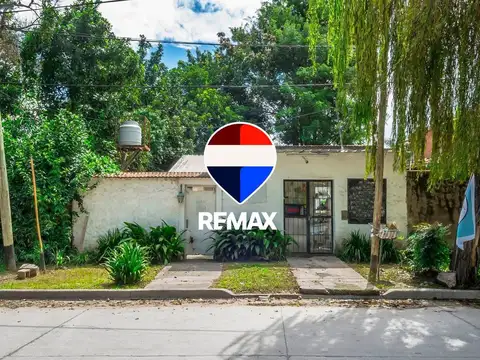 CASA 3 DORM + LOCAL VENTA VILLA SANTA ANA ZONA SUR