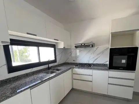 Duplex 2 Dorm, 2 bañ, Barrio norte Villa Allende, seguridad