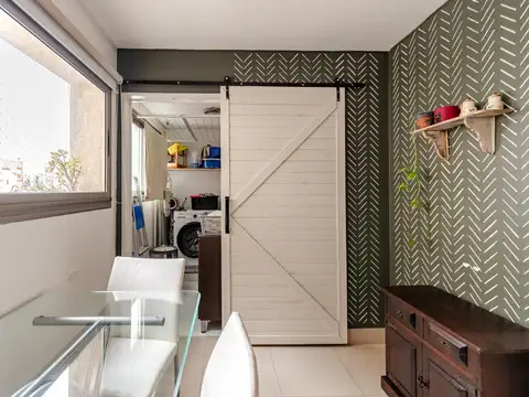Luminoso departamento en piso alto con cochera en venta ubicado en Torre Essence, Belgrano.