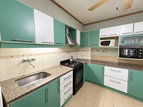 Depto Tipo Casa en Venta de 5 ambientes