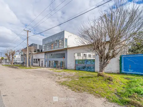 Galpon en Venta en Barrio Lopez De Gomara, USD 390.000