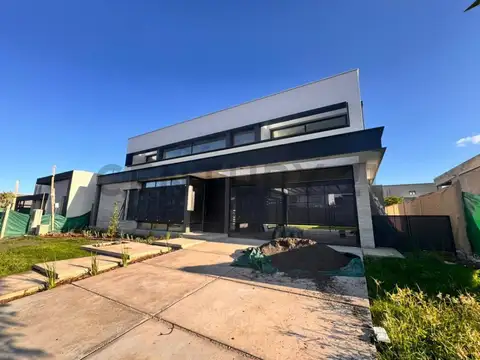 CASA EN VENTA EN GRAN BOEDO