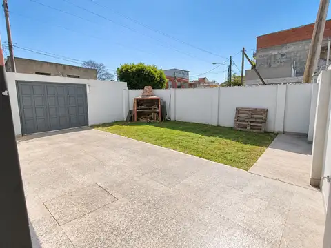 Casa en Venta con 1 cochera
