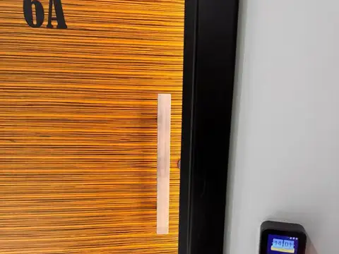 Oficina 4 ambientes con 2 baños