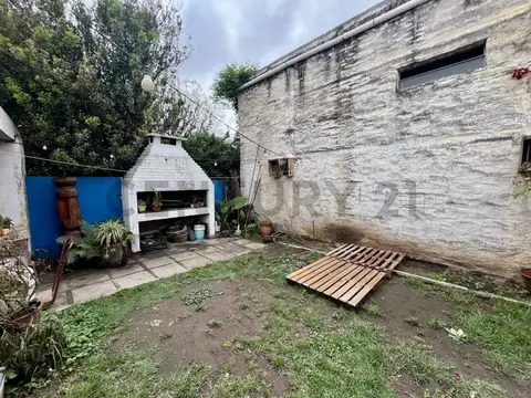 VENTA GALPON + CASA 3 DORM  BARRIO PARQUE CAPITAL