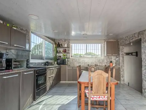 Depto Tipo Casa en Venta en Coghlan, USD 165.000