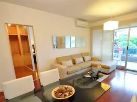 Olga Cossettini 1600, Piso 3