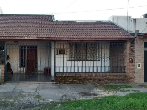 OPORTUNIDAD UNICA   CASA DOS DORMITORIOS EN VENTA