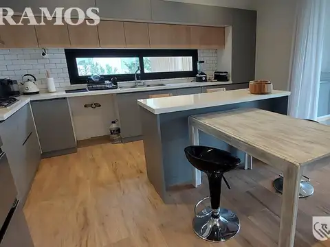 Casa en Alquiler al Noreste