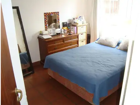 DEPARTAMENTO DE 2 AMBIENTES CON PATIO EN VENTA EN PILAR CENT