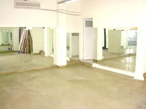 Local en Alquiler 40 años