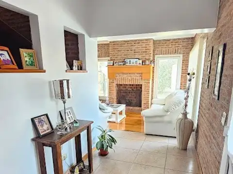 Chalet 5 ambientes Country Banco Provincia