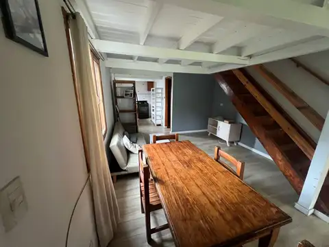 Depto Tipo Casa en Alquiler de 3 ambientes