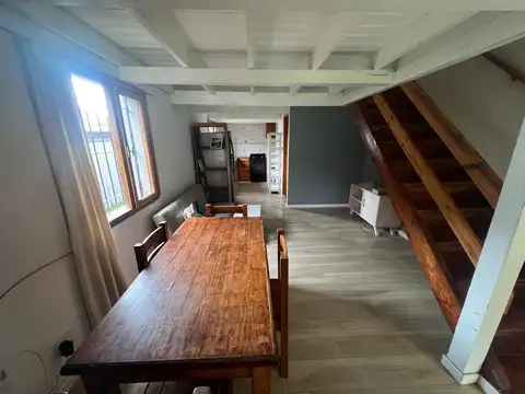 Depto Tipo Casa en Alquiler de 2 dormitorios