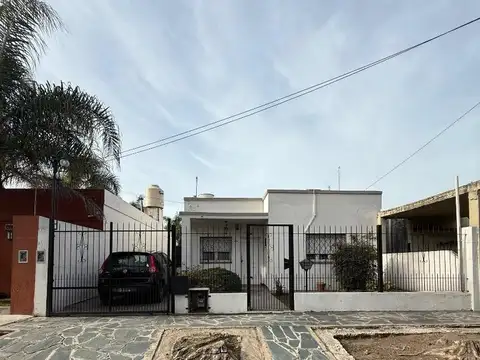 VENTA CASA 2 DORMITORIOS PADUA MERLO