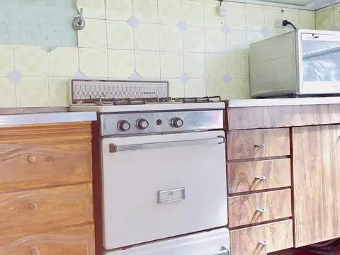 Depto Tipo Casa en Venta 56 años