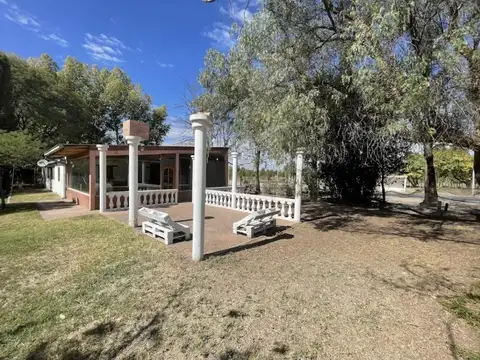Complejo de viviendas en venta - 2 Casas - 2.335Mts2 - San Rafael