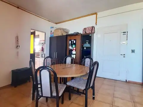 Avenida Castañares 4800