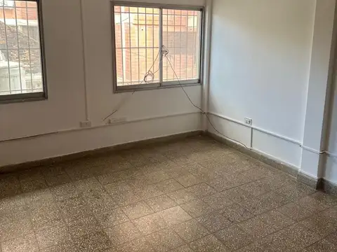 Oficina en Alquiler 40 años