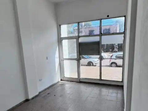 Local en Alquiler en Centro, $ 310.000