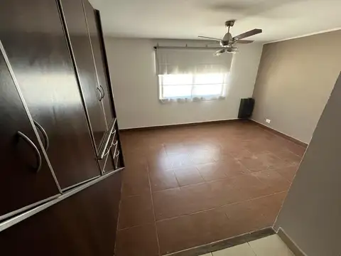 Depto Tipo Casa en Venta con 4 cocheras