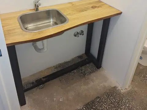 Alquiler de Local Av. Nestor Kirchner 3635 - Moreno