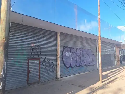 Local en Alquiler en Cruce Castelar, $ 800.000