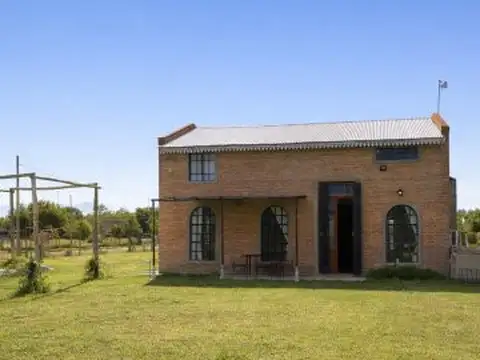 Casa en Alquiler en Roldan, San Lorenzo