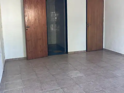 Depto Tipo Casa en Alquiler en Villa Real, $ 500.000