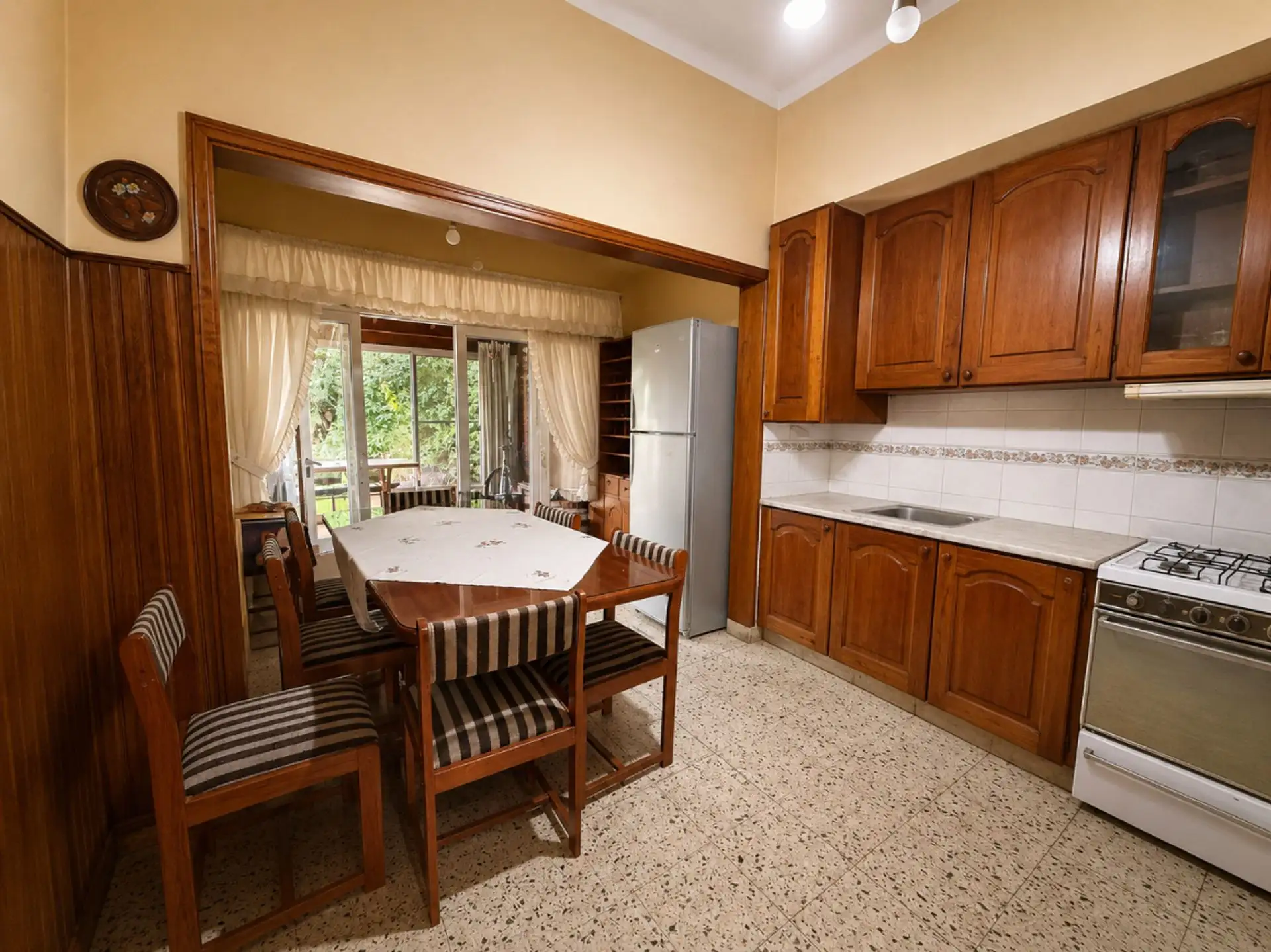 CHALET 3 AMB CON QUINCHO Y COCHERA