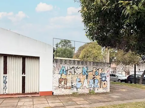 Casa 3 ambientes con 1 baño