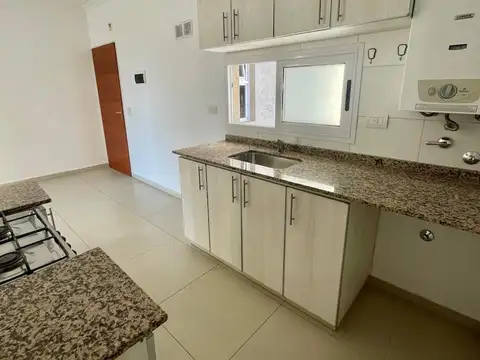 Departamento en Alquiler en Moron, $ 600.000