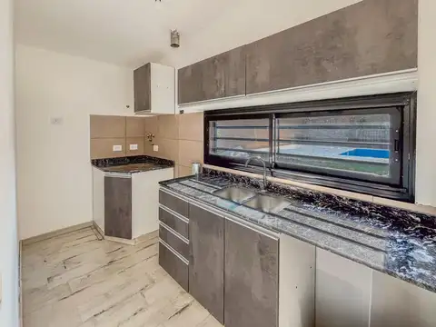 Excelente Casa a la venta en Funes, Garita 17.