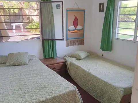 Casa 4 ambientes con 4 baños