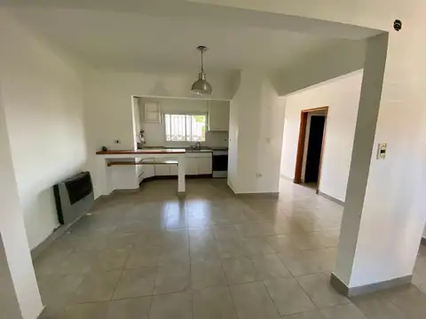 Depto Tipo Casa 4 ambientes con 1 baño
