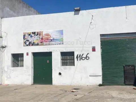 Galpón en Venta en Francisco Alvarez