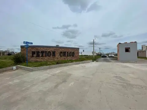 Mariano Acosta ex Boulevard Rivadavia 1300