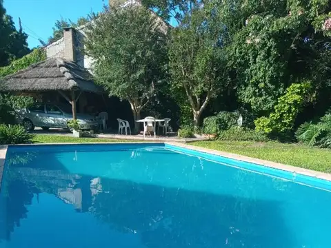 Casa en Venta con 1 cochera