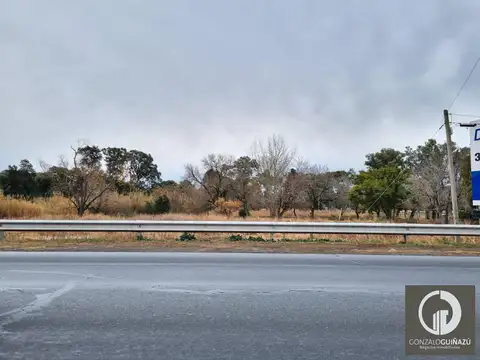 Ruta 9 esquina Malabia